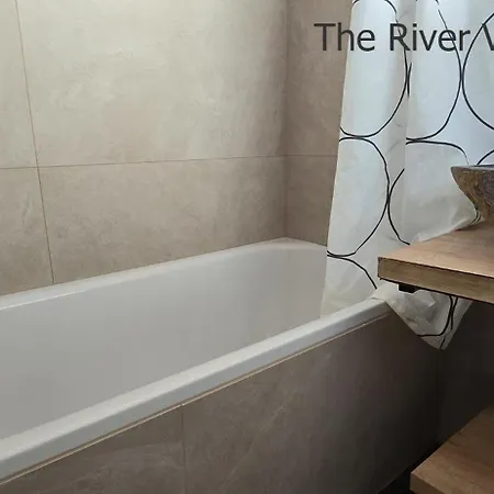 The River Village Готель