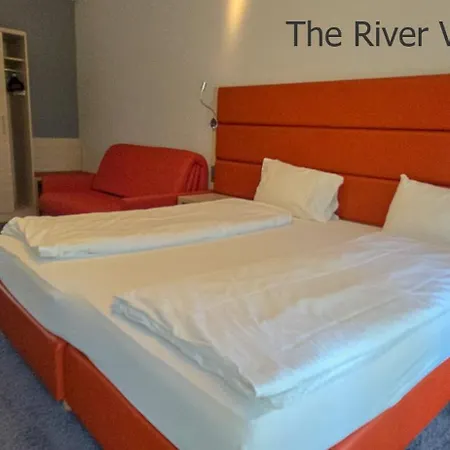 The River Village 3*
