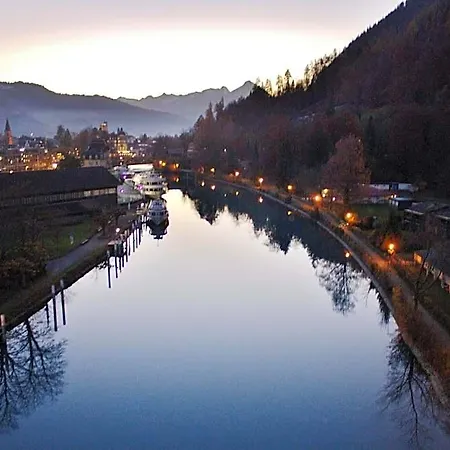 酒店 The River Village 3*