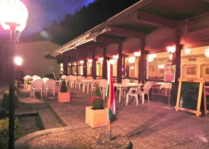 The River Village אינטרלאקן