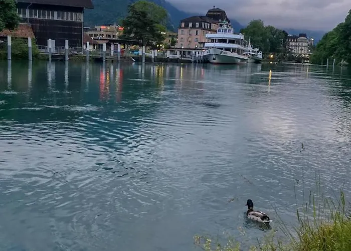 The River Village אינטרלאקן