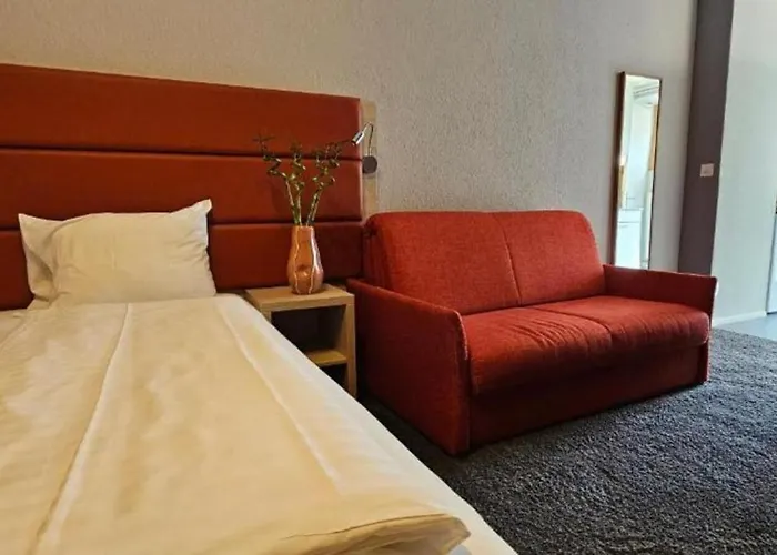 Otel The River Village