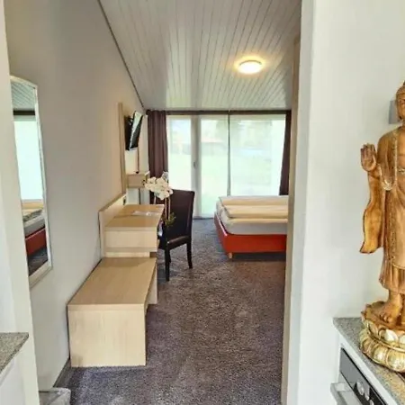 The River Village Szálloda 3*